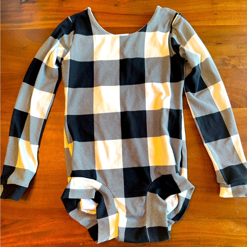 Busy Bod Leo black and white plaid long sleeve leotard